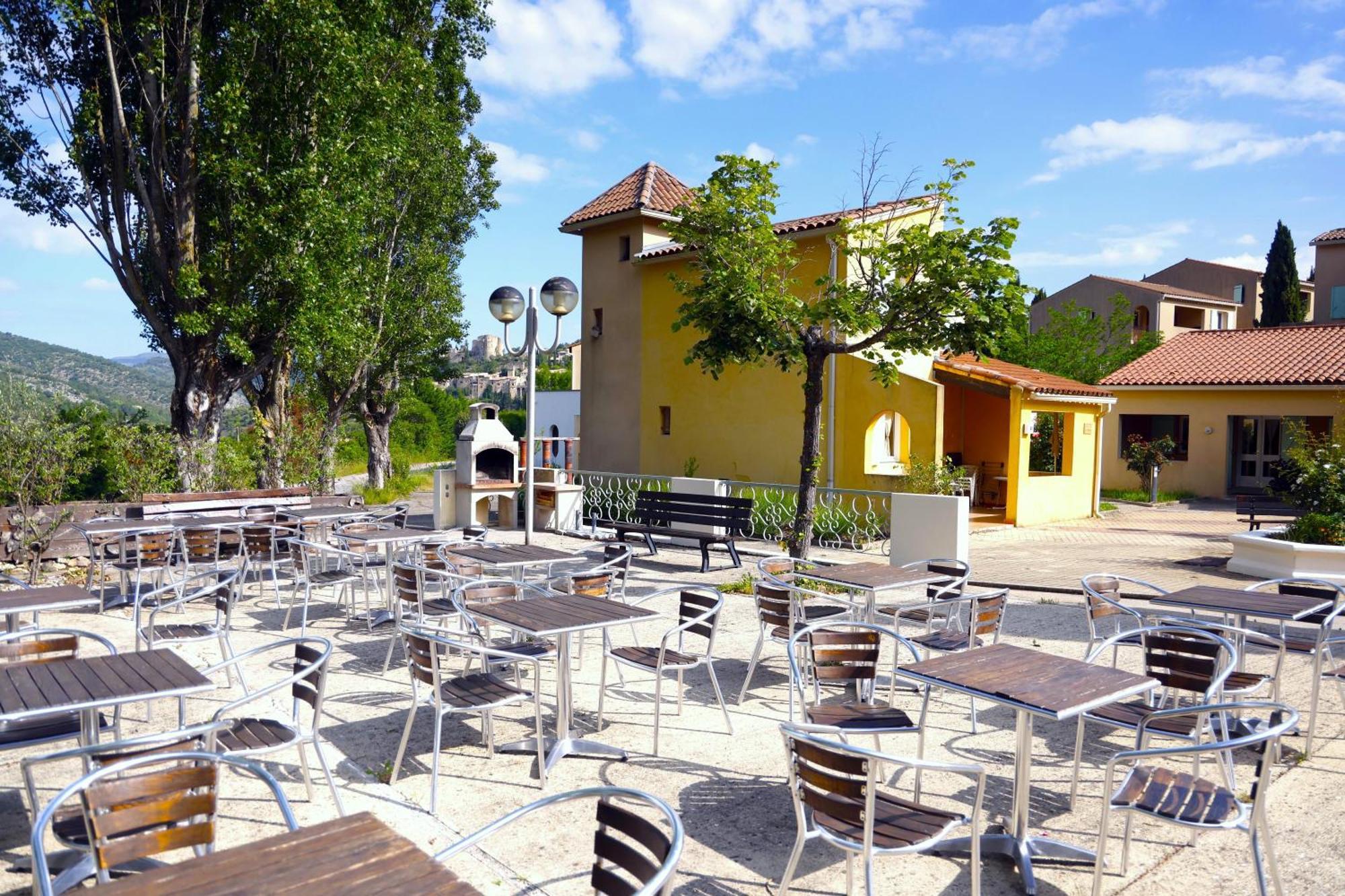 Village Vacances Leo Lagrange Montbrun-les-Bains Esterno foto